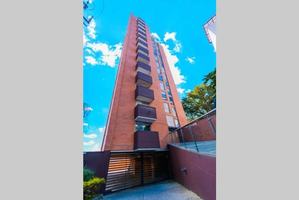 Beautiful Apartment UltraFast Internet /El Poblado Medellín 0*,  Colombia