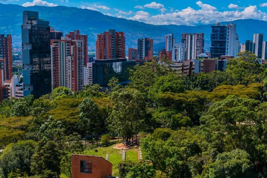 Beautiful Apartment Ultrafast Internet /El Poblado Medellin